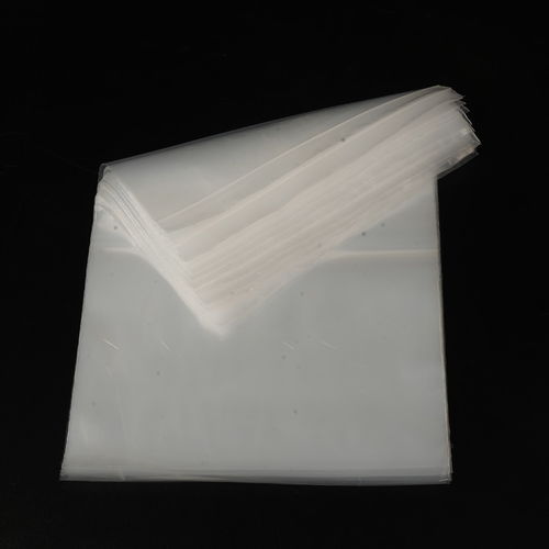 干果異形袋工廠 創(chuàng)高包裝材料引領(lǐng)異形包裝制品新風(fēng)尚